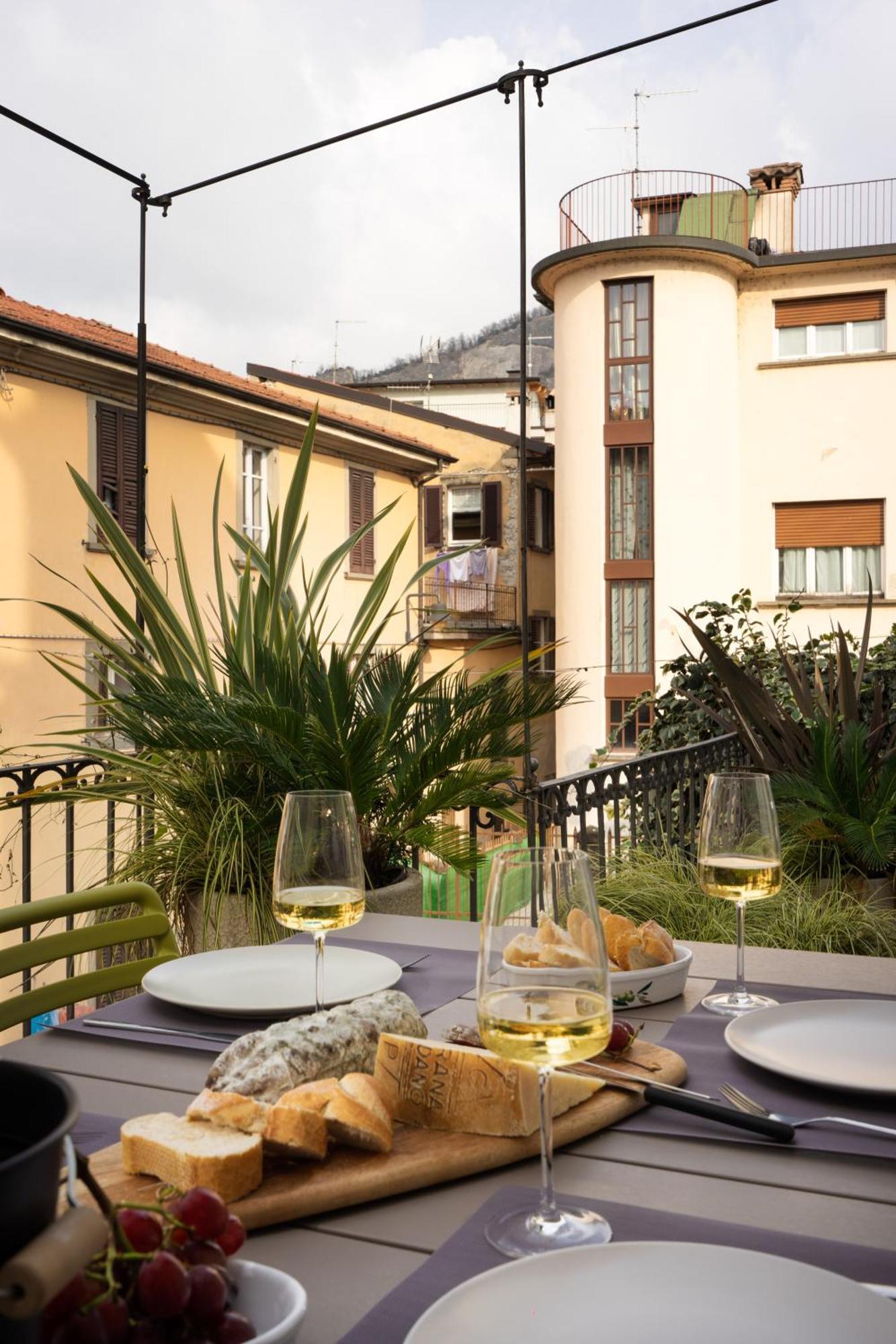 La Casa Sulla Terrazza Apartment Sarnico Exterior photo